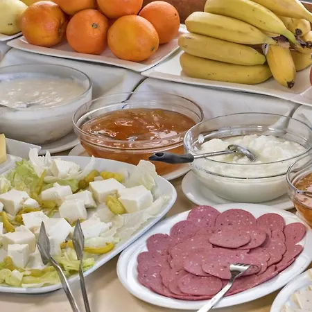 Perapolis Szálloda 3*