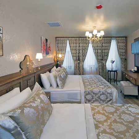 Hotel Perapolis 3*