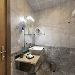 Perapolis 3*