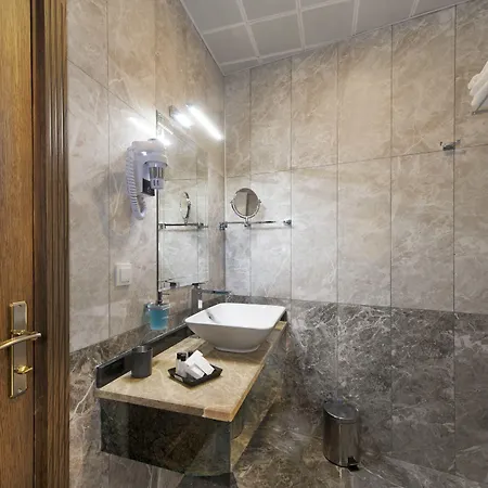 بيرابوليس 3*