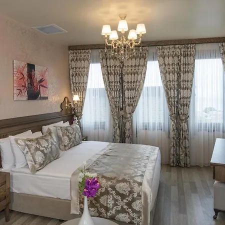 بيرابوليس 3*