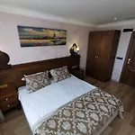Ξενοδοχείο Perapolis